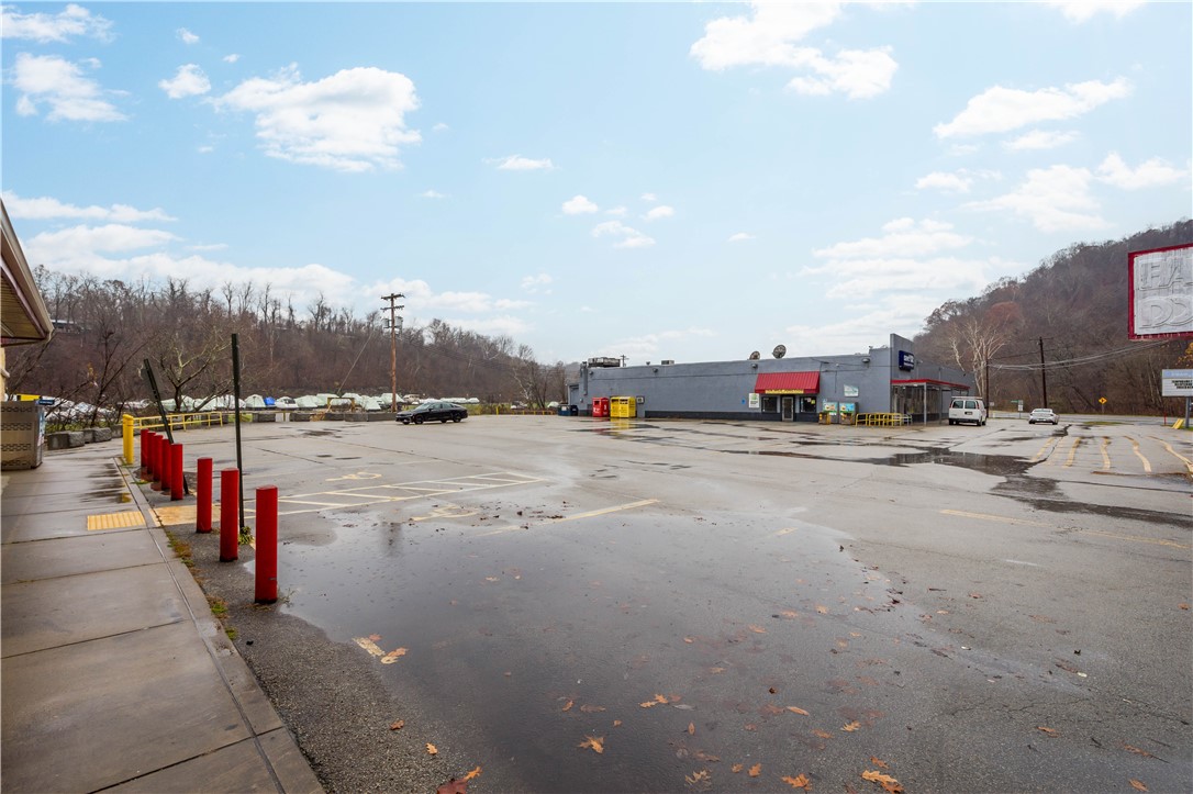 Commercial Lease in East Bethlehem 4