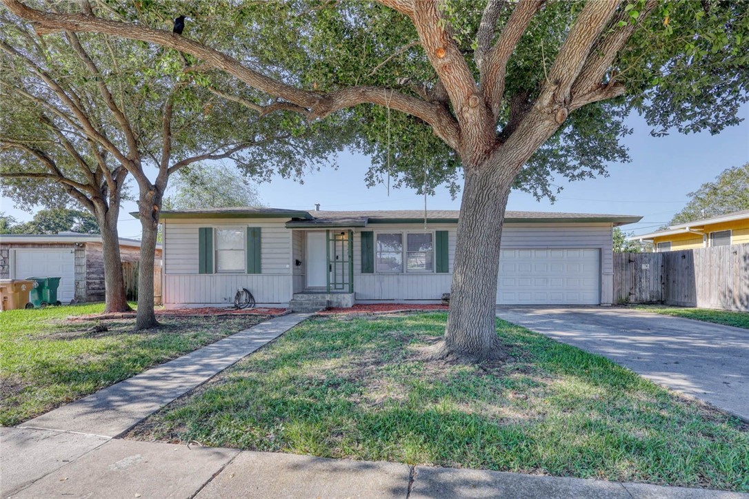 Wilma Dr, Corpus Christi, TX 78412