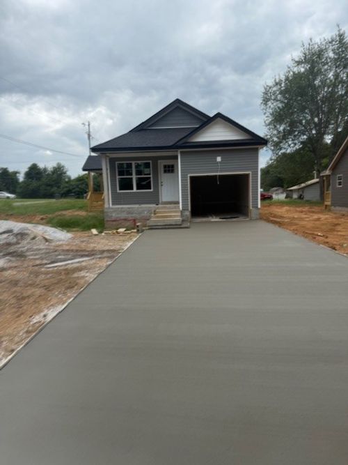 415 Stein St, Oak Grove, KY, 42262-9115 | Card Image