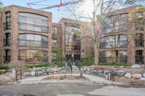211-6051 Laurel Ave, Golden Valley, MN, 55416-1062 | Card Image