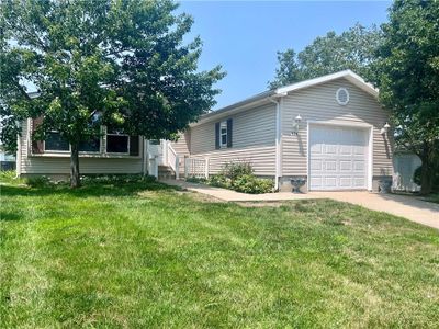 904 Ne Cherry Court, House other with 3 bedrooms, 2 bathrooms and null parking in Oak Grove MO | Image 2