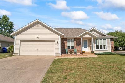 2200 W 2nd Terrace, House other with 3 bedrooms, 2 bathrooms and null parking in Sedalia MO | Image 1