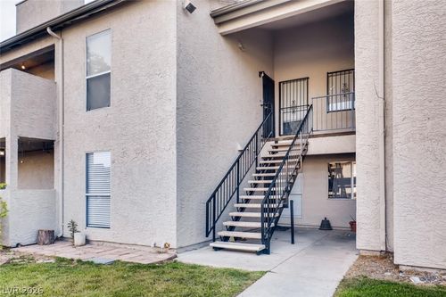 89-3771 Shirebrook Dr, Las Vegas, NV, 89115-3254 | Card Image