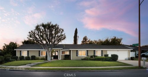 1032 Saint John Pl, North Tustin, CA, 92705-2320 | Card Image