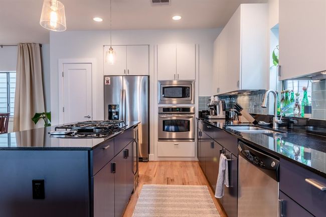 B - 4104 Spencer St, House other with 3 bedrooms, 4 bathrooms and 2 parking in Houston TX | Image 12
