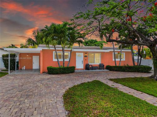 9251 Ocean Curve Dr, Cutler Bay, FL, 33189-1850 | Card Image