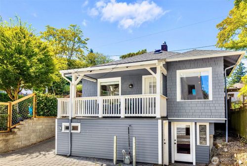 2423 3rd Avenue W, Seattle, WA, 98119 | Card Image