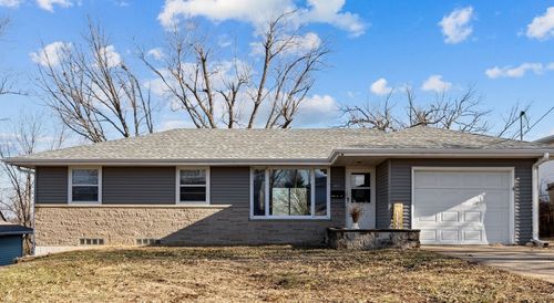 143 26th St Nw, Cedar Rapids, IA, 52405-4601 | Card Image