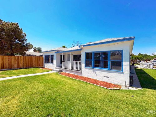 402 Linda Vista Dr, Bakersfield, CA, 93308 | Card Image