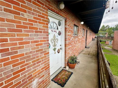 c-205-3838 Pontchartrain Drive, Slidell, LA, 70458 | Card Image
