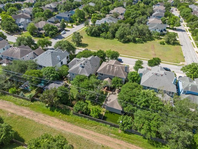 9417 Hopeland Dr, House other with 3 bedrooms, 3 bathrooms and 4 parking in Austin TX | Image 40