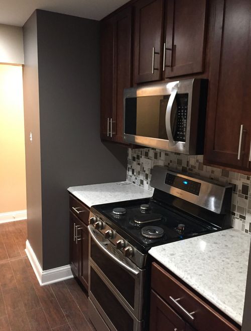 apt-2-18310 Cherry Creek Dr, Homewood, IL, 60430-2953 | Card Image