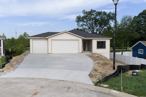 11456 Yecker Ave, Kansas City, KS, 66109-5029 | Card Image