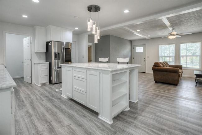 304 N Walnut Dr, House other with 3 bedrooms, 2 bathrooms and null parking in Trinity TX | Image 12