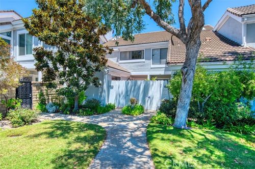 16090 Tortola Cir, Huntington Beach, CA, 92649 | Card Image