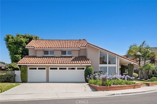 8832 Arcel Cir, Huntington Beach, CA, 92646-7101 | Card Image