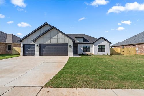 111 N Banner Ave, Farmington, AR, 72730-3195 | Card Image