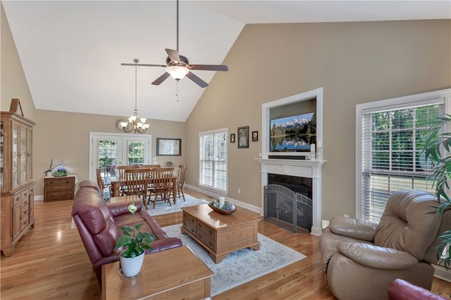 102 Woods Dr, House other with 4 bedrooms, 3 bathrooms and null parking in West Union SC | Image 9
