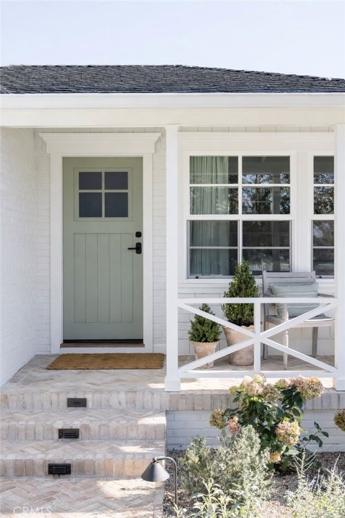 2650 Riverside Dr, Costa Mesa, CA, 92627-4634 | Card Image