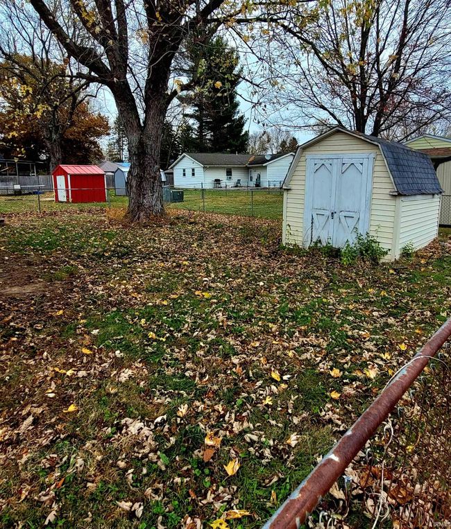 1301 S Dayton Rd, House other with 3 bedrooms, 1 bathrooms and null parking in Delphi IN | Image 4