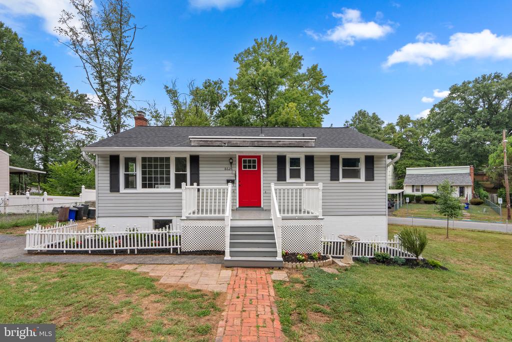 Cunningham Dr, Berwyn Heights, MD 20740