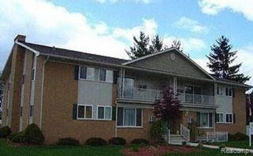 6194 Richards, Brighton, MI, 48116-9548 | Card Image