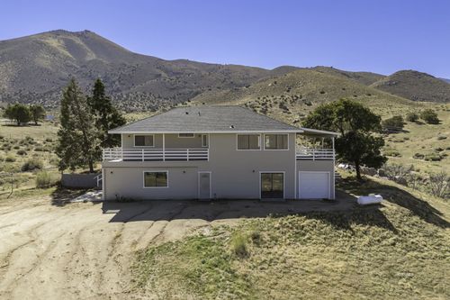 4921 Bella Vista Dr, Weldon, CA, 93283-9608 | Card Image