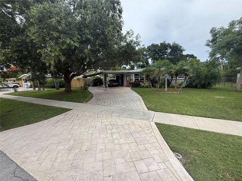 1232 Sw 1st Ave, Pompano Beach, FL, 33060-8708 | Card Image
