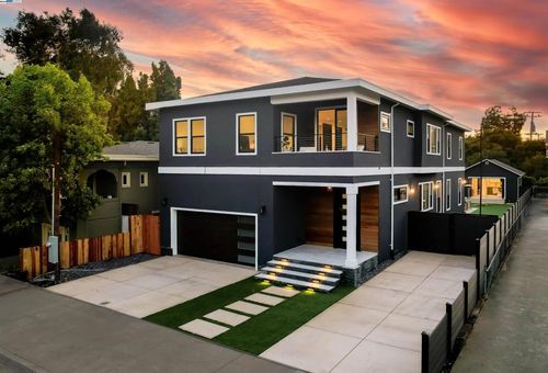 5229 Miles Ave, Oakland, CA, 94618-1088 | Card Image