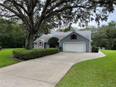 4611 N Rushmore Loop, House other with 3 bedrooms, 2 bathrooms and 2 parking in Beverly Hills FL | Image 3