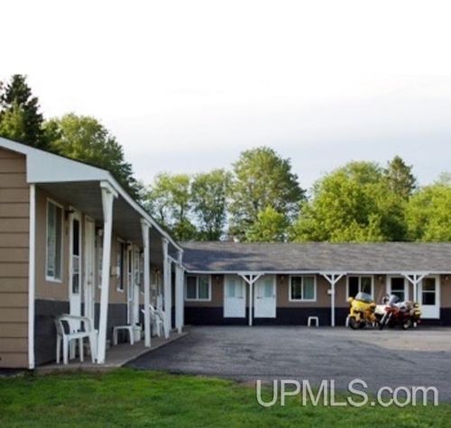 E9454 M-28 Highway, Munising, MI, 49862 | Card Image
