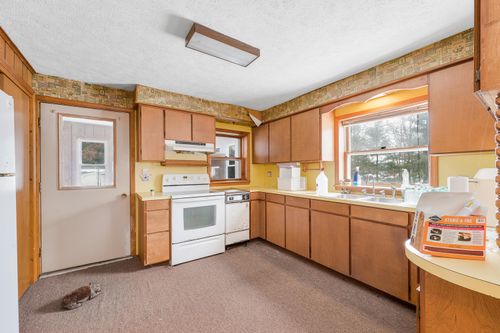 4643 W Unora Park Dr, Baldwin, MI, 49304-9101 | Card Image