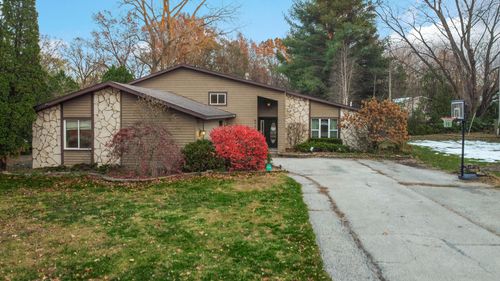 6747 W 450 N, Michigan City, IN, 46360-9107 | Card Image