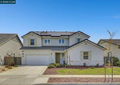 749 Hydrangea Dr, Vacaville, CA, 95687-7677 | Card Image