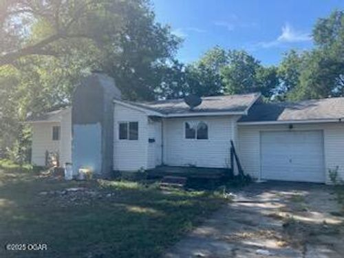 415 W Daugherty St, Carterville, MO, 64835-1443 | Card Image