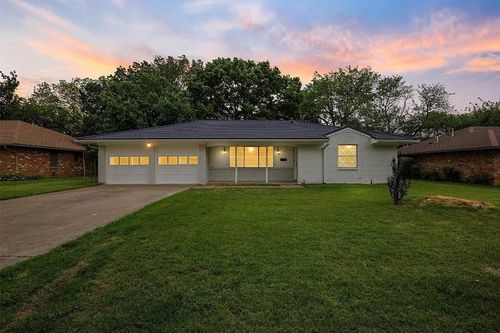 914 Danish Dr, Grand Prairie, TX, 75050-2315 | Card Image