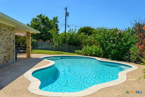 803 Bear Trl, Harker Heights, TX, 76548-2159 | Card Image