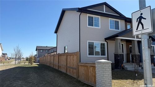 8005 Flax Avenue, Regina, SK, S4Y0E7 | Card Image