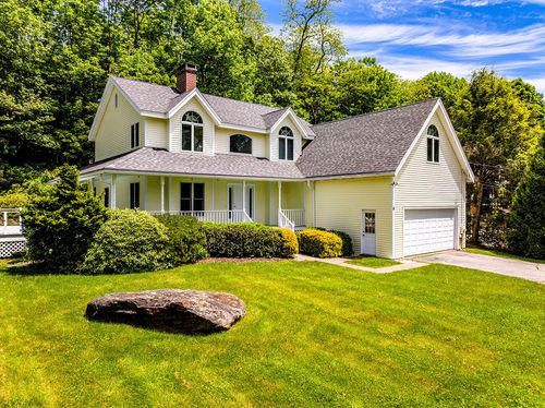 8 N Lewis Ave, Camden, ME, 04843-1722 | Card Image
