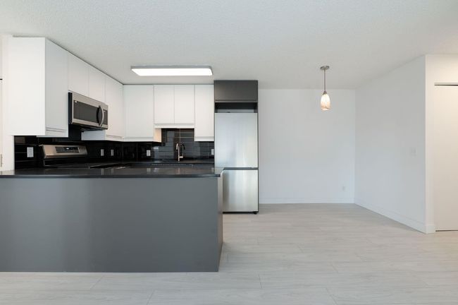 12 - 3012 Edenwold Heights Nw, Condo with 2 bedrooms, 2 bathrooms and 1 parking in Calgary AB | Image 6