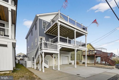 4 D Ave, Wildwood, NJ, 08260-2210 | Card Image