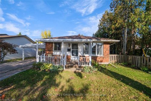 1676 Holley Cres, Cambridge, ON, N3H2S5 | Card Image