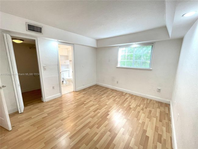 APT-39 - 3245 Virginia St, Condo with 1 bedrooms, 1 bathrooms and null parking in Coconut Grove FL | Image 10