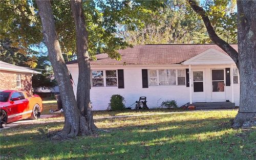 a-1327 Credle Rd, Virginia Beach, VA, 23454-4903 | Card Image