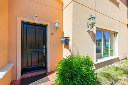 7011 N 3rd St, McAllen, TX, 78504-2285 | Card Image
