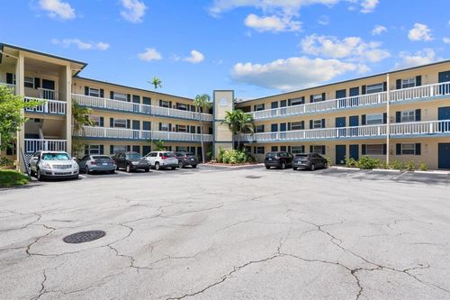 207-1400 Ne 57th Ct, Fort Lauderdale, FL, 33334-6143 | Card Image