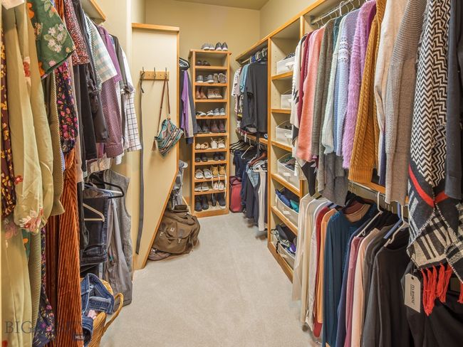 Two walk-in closets in master | Image 34