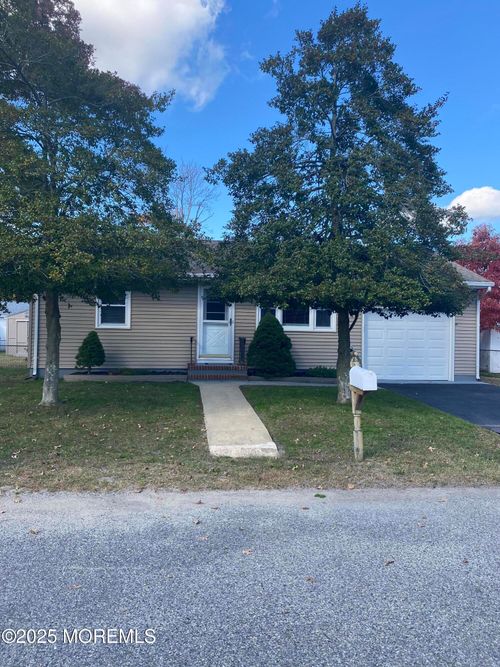 238 Ensign Ave, Beachwood, NJ, 08722-2827 | Card Image