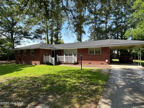 200 Marcellus St, Laurinburg, NC, 28352-2909 | Card Image