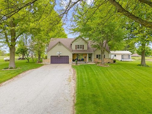 1311 N Elsea Smith Rd, Independence, MO, 64056-4113 | Card Image